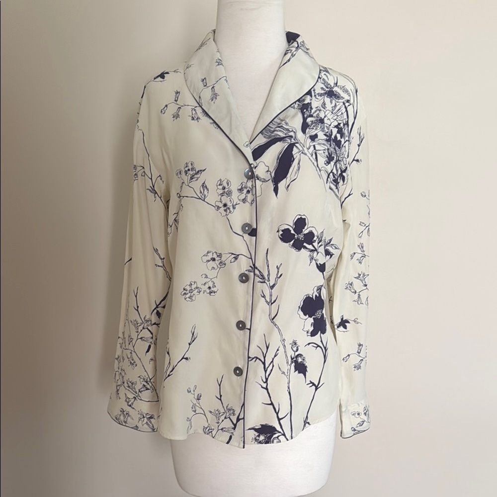 Julianna Rae Women's Navy Cream Silk Floral Pajama Set Size S